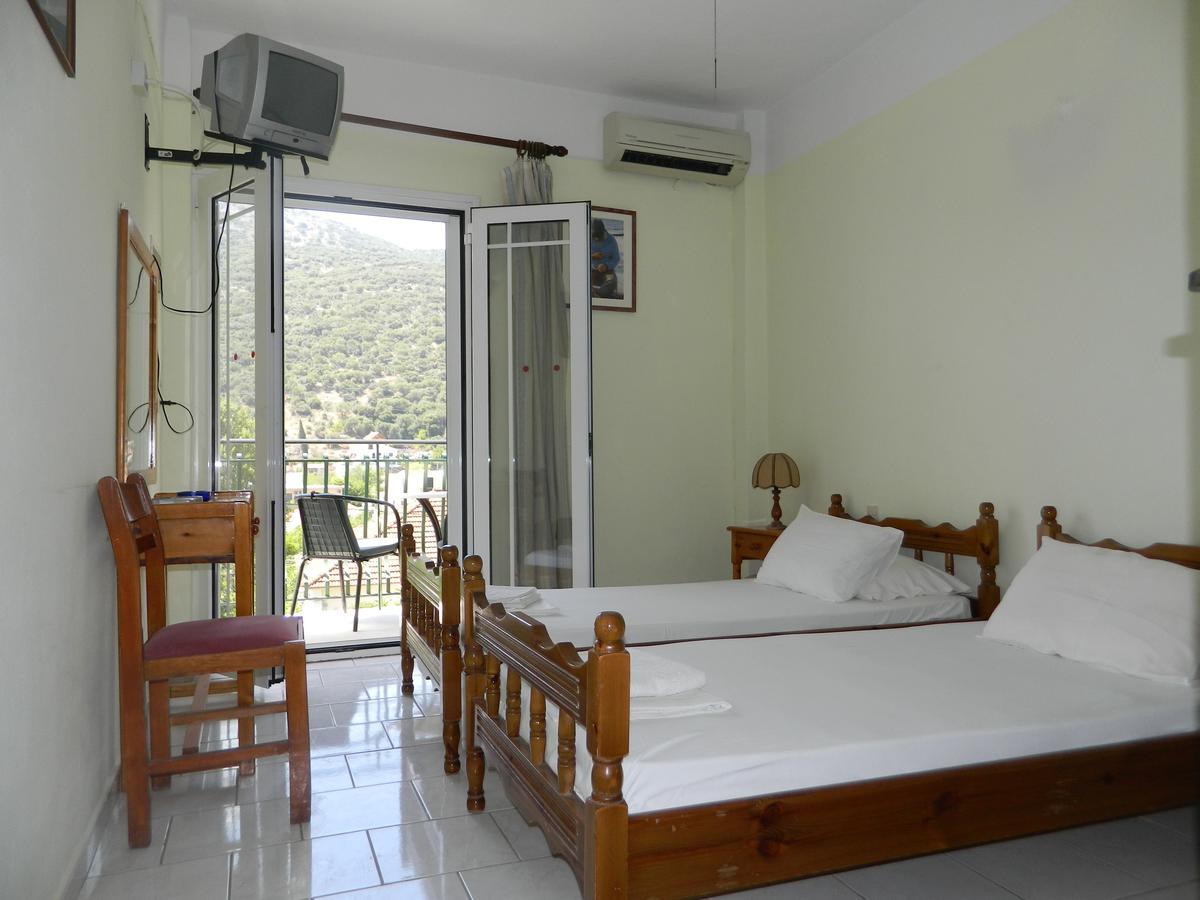 Logara'S Apartments Agia Efimia ภายนอก รูปภาพ