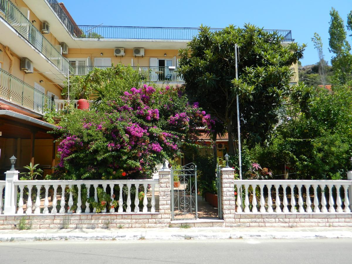 Logara'S Apartments Agia Efimia ภายนอก รูปภาพ