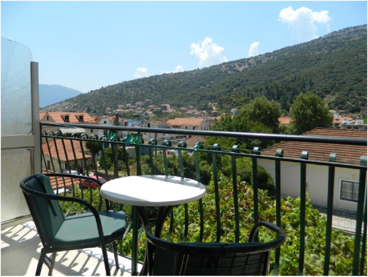 Logara'S Apartments Agia Efimia ภายนอก รูปภาพ